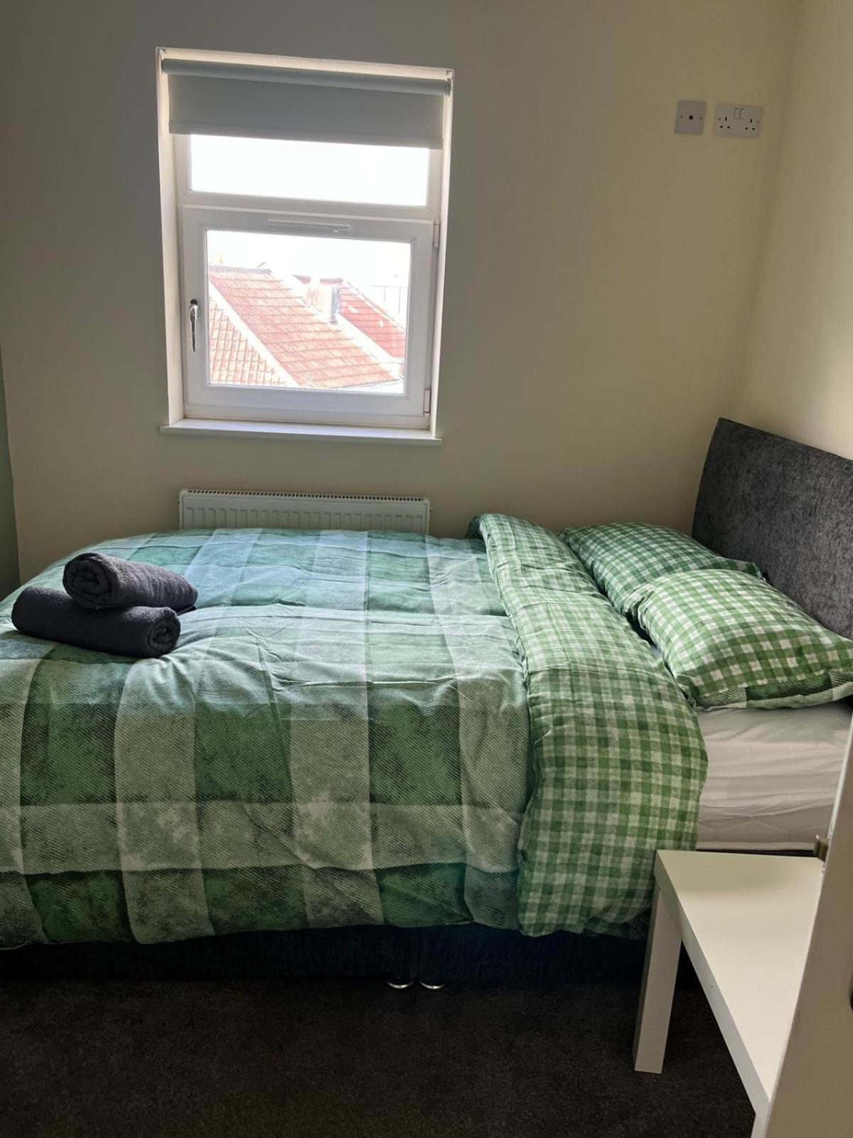 Short Term Lets From £15 Per Person Per Night Διαμέρισμα Μπρίστολ Εξωτερικό φωτογραφία
